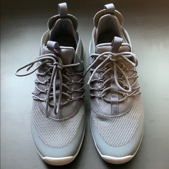 Nike Free Viritous Sneakers - Picture 1 of 6